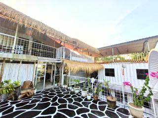 Karcof Container Hostel - Senggigi - 7