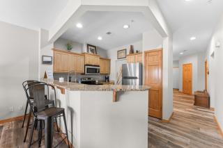 Skippin Stones condo - Branson - 6