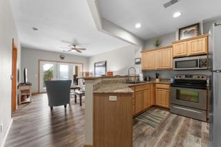 Skippin Stones condo - Branson - 9