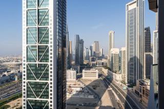 Chic One Bedroom Apartment with Full Sea View - Dubai - 3