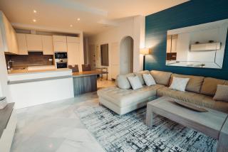 FIRST SEA LINE PUERTO BANUS 2 Bedrooms Apartment in a Private Residential Complex - Marbella - 8