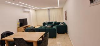 New amazing flat front of citystars mall4 - Cairo - 3