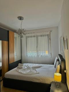 Sunset Apartment - Tirana - 1