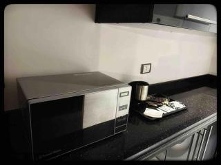 Elegant 2 bedrooms with Patio garden - 4