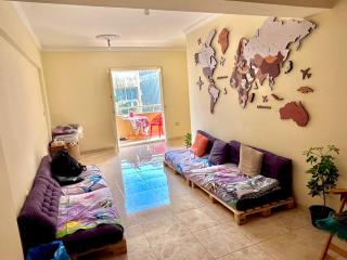Taher's family -by bed- "no Egyptians" - Kairo - 7
