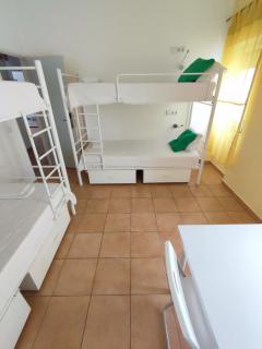 Racing Mackerel Hostel - Lagos - 2