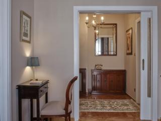 Stunning-Classical 2BD Penthouse - 9