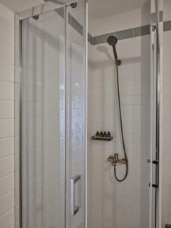 Stunning-Classical 2BD Penthouse - 1