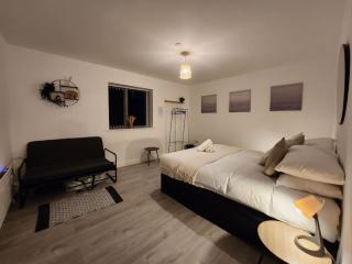 ApartHotel Flat 8 - 10 min to centre by Property Promise - 5
