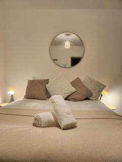 ApartHotel Flat 8 - 10 min to centre by Property Promise - 4