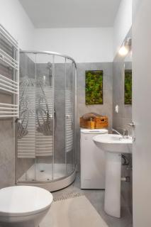 Sfanta Agnes self check in - 9