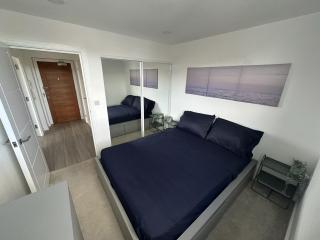 Modern Flat in Leigh Broadway - Leigh-on-Sea - 2