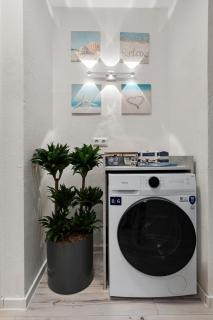 Federnest - Superior-2-Zimmer-Wohnung - Kingsize Boxspringbett - Home-Office mit Monitor - 11 Min Hbf - 2