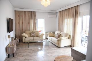 City Center Luxury Spacious apt A&M - Rodes - 0