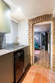 Basement Flat, Regency Square - Brighton & Hove - 3