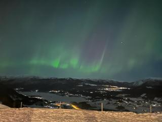 Apartment with beautiful panoramic view - Skulestadmo - 1