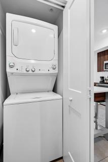 Prime Location 1-Bed Retreat With Free Parking - 1