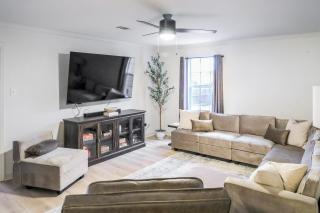 Lake Hamilton Carriage House 5BR; 3.5BA Sleeps 17! - 8
