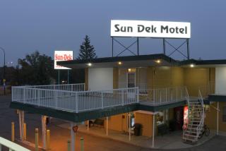 Sun-Dek Motel - Medicine Hat - 4