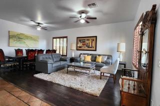 Cozy Latitude home with pool - Goodyear - 3