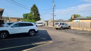 Modern Schiller Park Studio with Downtown Access - Schiller Park - 1