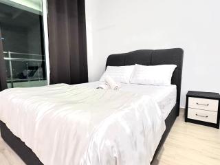 Leisure 1Bedroom Balcony Suites Gurney - George Town - 5