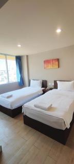 The Sea Bangsaen Hotel - Bang Saen - 9