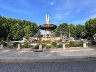 Joli Studio le clos d'Aix avec grande terrasse piscine et parking gratuit - 2