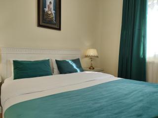 Crown Hotel - Kutaisi - 9