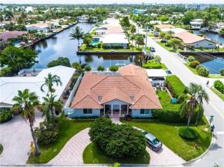 Luxe 4BR Waterfront w Htd Pool 5min to beach - Fort Lauderdale - 0