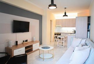 Kostas Home by Bill Apartments - 1