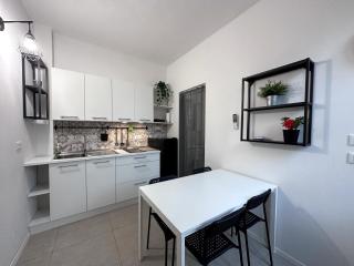 La Casa di Leo Apartments - 9