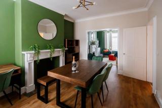 The Green House 3 Bed House - Contractors, Families, Close to city centre, Free Parking - Doncaster - 8