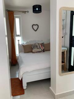 Dreamy Dwellings Studio Apartment - Nairobi - 3