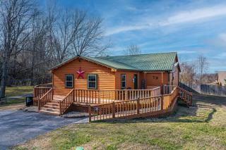 King Beds, Views, EasyRoads, PoolTable, Spa, Theater, Outdoor fun - Sevierville - 2
