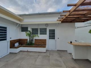 Petit studio bien agencé pour jusqu'à 4 personnes proche de l'hôpital et du centre ville - 3