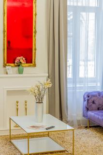 W17Elegant Inner City Apt w/King bed&Friendly Host - Budapest - 4