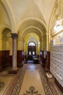 W17Elegant Inner City Apt w/King bed&Friendly Host - Budapest - 3