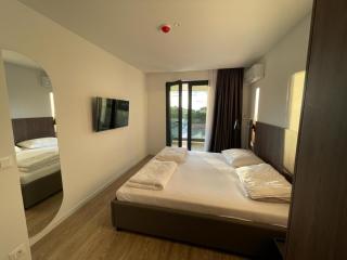 Uzelac apartment with pool - Makarska - 7