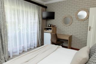 Tristan's Place Guest House - Klerksdorp - 6