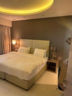 Damac Paramount Towers - Dubai - 4