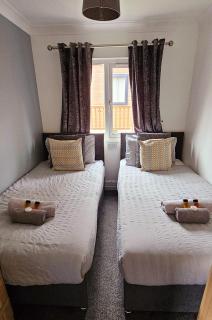 Tranquil Lodge hot tub and free golf - Swarland - 3