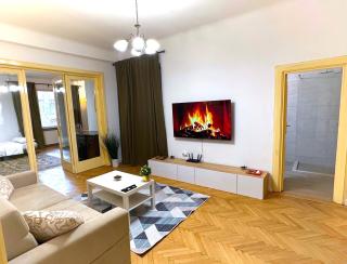 Ultracentral Apartment 4 rooms - Old City Center -120 square meters - - Bucharest - 8