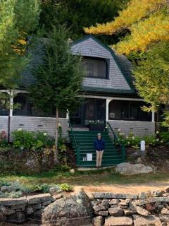 Lakefront Cottage Close to Bar Harbor on 8 acres - 1