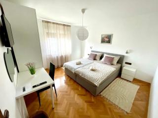 Apartman Bago Deluxe near Zagreb Airport - 1