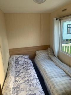 A14 is a 3 bedroom caravan on Whitehouse Leisure park with large decking - Abergele - 7