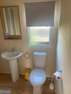 A14 is a 3 bedroom caravan on Whitehouse Leisure park with large decking - Abergele - 5