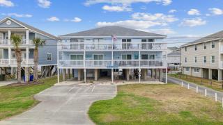 Charming 3 BR ,Oceanview Condo located in Surfside! - Myrtle Beach - 0