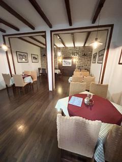 Restaurant & Apartments JUG - Sutomore - 7