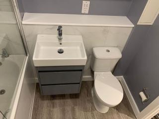 Modern, spacious entire 1 bedroom apartment. - Londra - 6